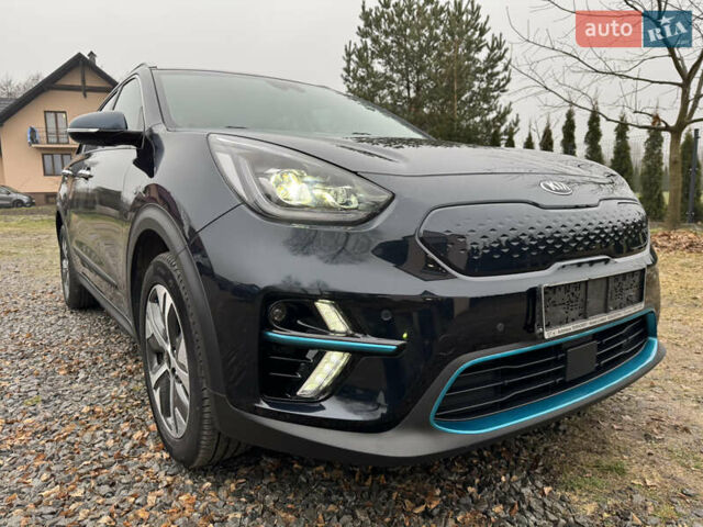 Синий Киа Niro, объемом двигателя 0 л и пробегом 134 тыс. км за 19500 $, фото 1 на Automoto.ua