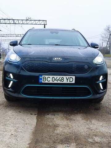 Синий Киа Niro, объемом двигателя 0 л и пробегом 137 тыс. км за 19470 $, фото 1 на Automoto.ua