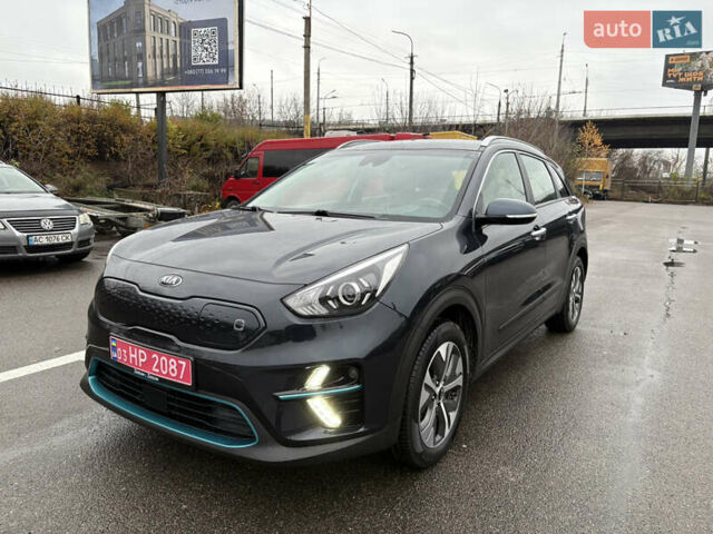 Синий Киа Niro, объемом двигателя 0 л и пробегом 125 тыс. км за 19600 $, фото 1 на Automoto.ua