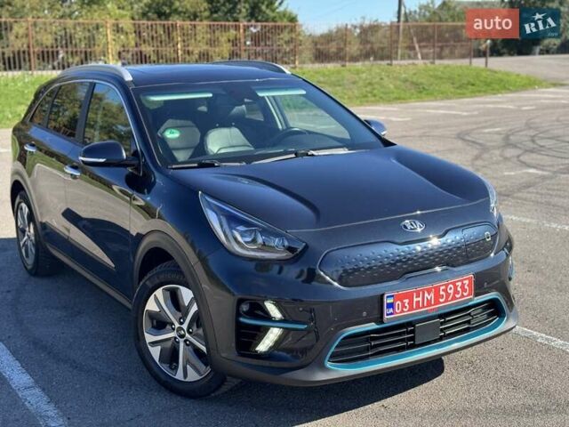Синий Киа Niro, объемом двигателя 0 л и пробегом 104 тыс. км за 20900 $, фото 1 на Automoto.ua