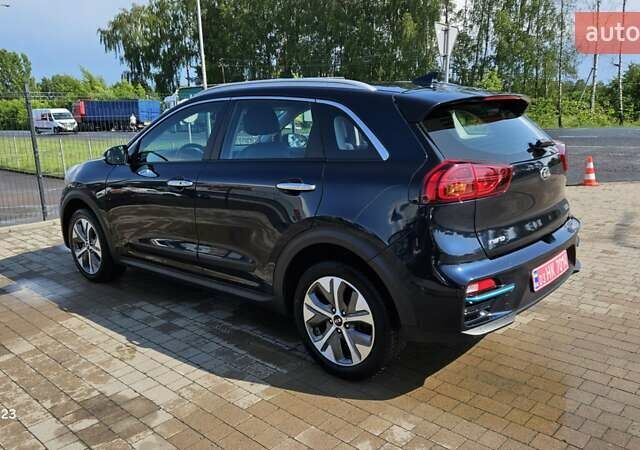 Синий Киа Niro, объемом двигателя 0 л и пробегом 101 тыс. км за 18200 $, фото 1 на Automoto.ua