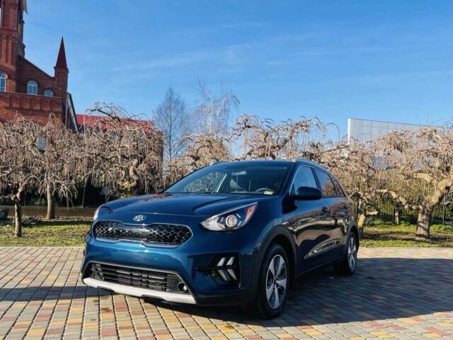 Синий Киа Niro, объемом двигателя 1.6 л и пробегом 37 тыс. км за 21500 $, фото 1 на Automoto.ua