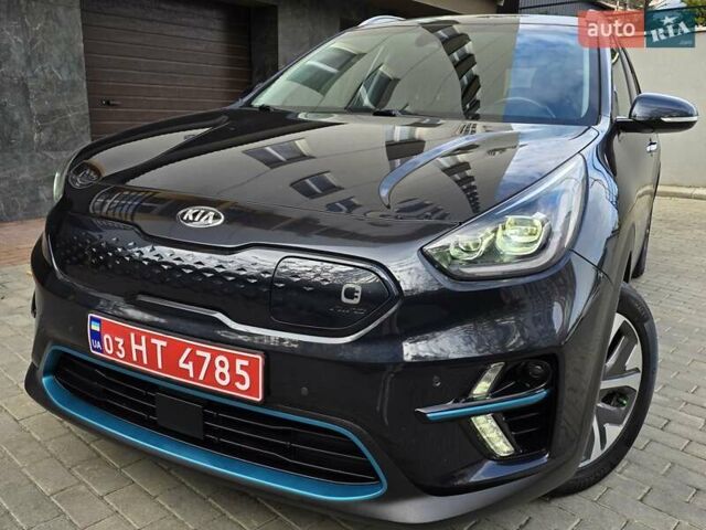 Синий Киа Niro, объемом двигателя 0 л и пробегом 138 тыс. км за 18799 $, фото 1 на Automoto.ua