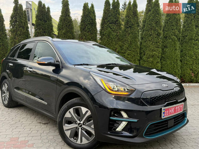 Синий Киа Niro, объемом двигателя 0 л и пробегом 88 тыс. км за 20999 $, фото 1 на Automoto.ua