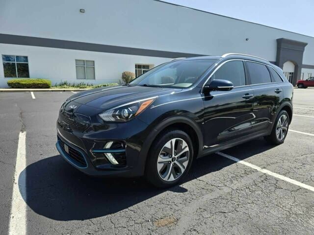 Кіа Niro 2022 у Кропивницькому (Кіровограді) на Automoto.ua Синій Кіа Niro, об'ємом двигуна 0 л та пробігом 14 тис. км за 14000 $, фото 1 на Automoto.ua