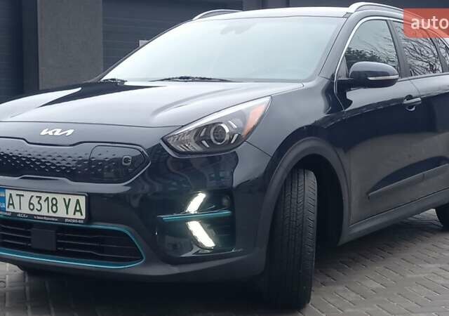 Синий Киа Niro, объемом двигателя 0 л и пробегом 60 тыс. км за 20300 $, фото 1 на Automoto.ua