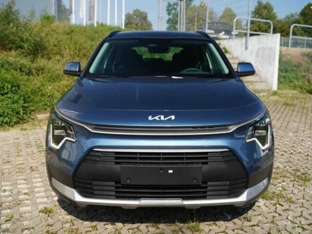 Синій Кіа Niro, об'ємом двигуна 1.6 л та пробігом 40 тис. км за 17000 $, фото 1 на Automoto.ua