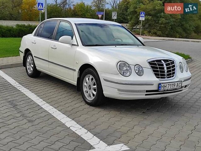 Білий Кіа Опірус, об'ємом двигуна 3.5 л та пробігом 136 тис. км за 5500 $, фото 1 на Automoto.ua