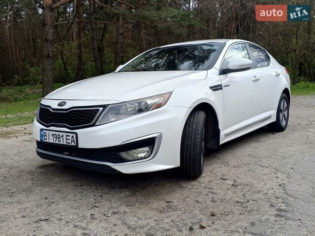 Белый Киа Оптима, объемом двигателя 2.36 л и пробегом 150 тыс. км за 9150 $, фото 1 на Automoto.ua