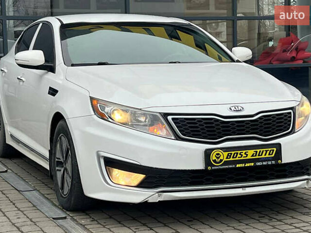 Білий Кіа Оптіма, об'ємом двигуна 2.36 л та пробігом 270 тис. км за 10000 $, фото 1 на Automoto.ua