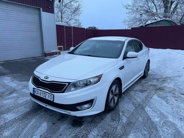 Білий Кіа Оптіма, об'ємом двигуна 2.4 л та пробігом 175 тис. км за 7900 $, фото 1 на Automoto.ua