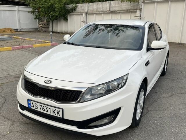 Белый Киа Оптима, объемом двигателя 2 л и пробегом 241 тыс. км за 9200 $, фото 1 на Automoto.ua