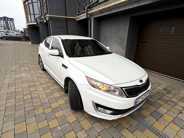 Белый Киа Оптима, объемом двигателя 2.4 л и пробегом 270 тыс. км за 8000 $, фото 1 на Automoto.ua