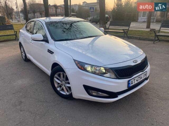 Білий Кіа Оптіма, об'ємом двигуна 2.4 л та пробігом 210 тис. км за 7500 $, фото 1 на Automoto.ua