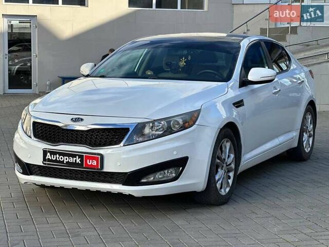 Белый Киа Оптима, объемом двигателя 2.4 л и пробегом 220 тыс. км за 9490 $, фото 1 на Automoto.ua