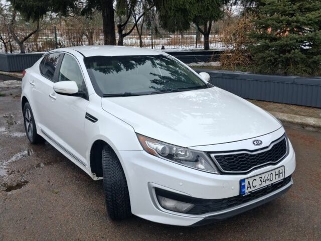 Білий Кіа Оптіма, об'ємом двигуна 2.4 л та пробігом 185 тис. км за 8300 $, фото 1 на Automoto.ua