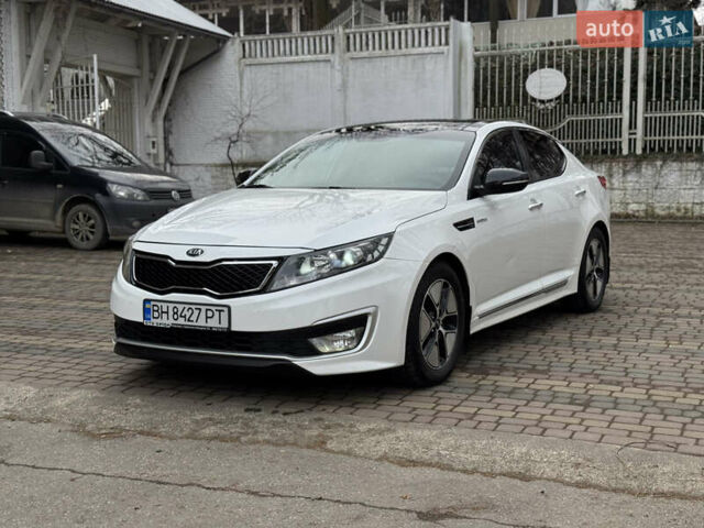 Білий Кіа Оптіма, об'ємом двигуна 2.4 л та пробігом 256 тис. км за 9100 $, фото 1 на Automoto.ua