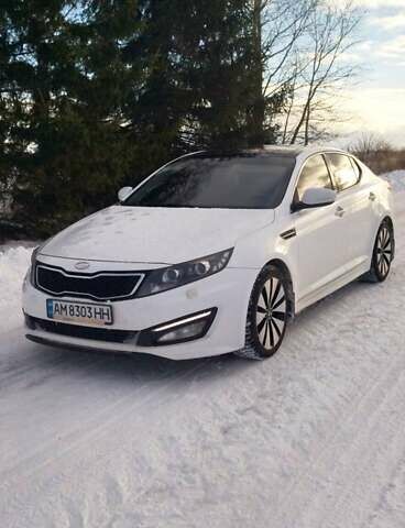 Белый Киа Оптима, объемом двигателя 2.36 л и пробегом 213 тыс. км за 10999 $, фото 1 на Automoto.ua