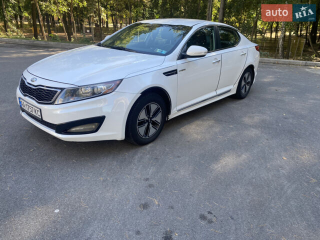 Білий Кіа Оптіма, об'ємом двигуна 2.4 л та пробігом 170 тис. км за 7500 $, фото 1 на Automoto.ua