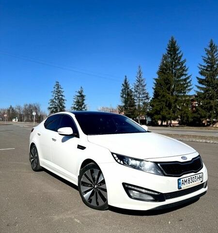 Белый Киа Оптима, объемом двигателя 2.4 л и пробегом 215 тыс. км за 11699 $, фото 1 на Automoto.ua