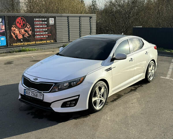 Білий Кіа Оптіма, об'ємом двигуна 2.4 л та пробігом 180 тис. км за 10700 $, фото 1 на Automoto.ua