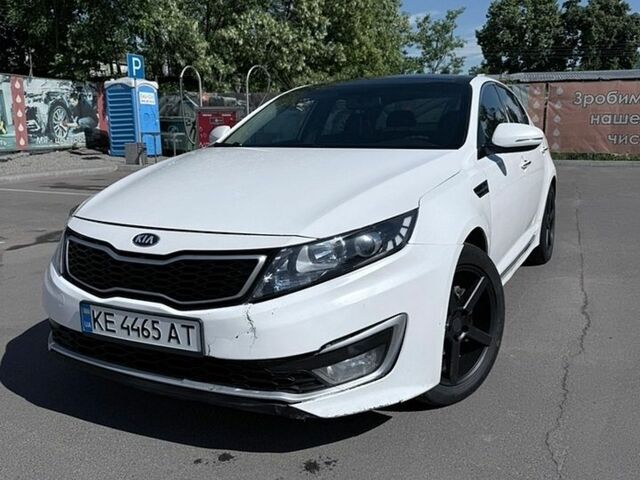 Белый Киа Оптима, объемом двигателя 2.4 л и пробегом 188 тыс. км за 12000 $, фото 1 на Automoto.ua