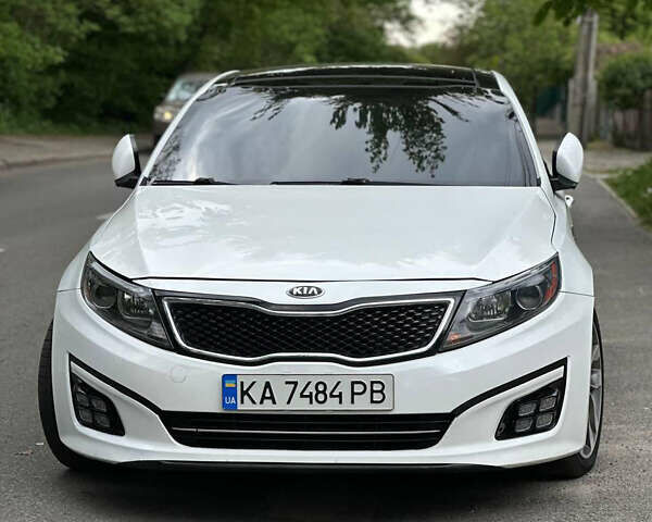 Белый Киа Оптима, объемом двигателя 2 л и пробегом 156 тыс. км за 12800 $, фото 1 на Automoto.ua