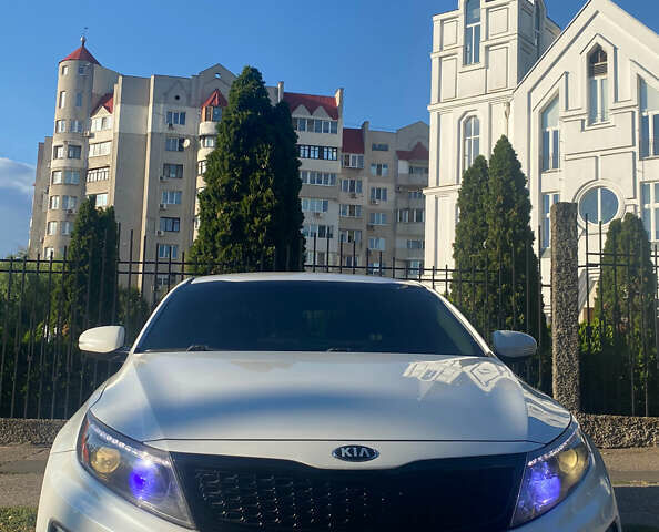 Белый Киа Оптима, объемом двигателя 2.36 л и пробегом 250 тыс. км за 11500 $, фото 1 на Automoto.ua