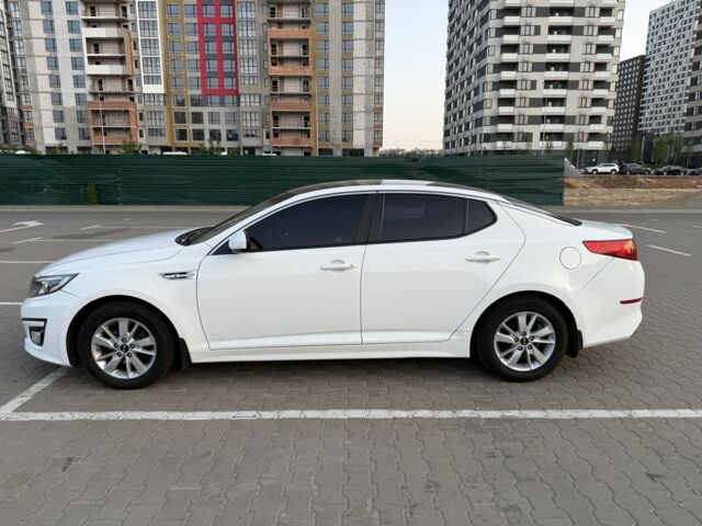 Білий Кіа Оптіма, об'ємом двигуна 2 л та пробігом 129 тис. км за 8999 $, фото 1 на Automoto.ua