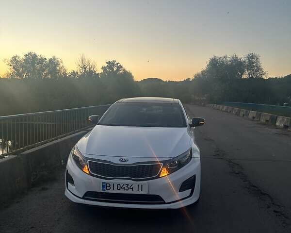 Білий Кіа Оптіма, об'ємом двигуна 2.36 л та пробігом 229 тис. км за 11500 $, фото 1 на Automoto.ua