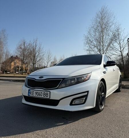 Білий Кіа Оптіма, об'ємом двигуна 2.36 л та пробігом 150 тис. км за 9800 $, фото 1 на Automoto.ua