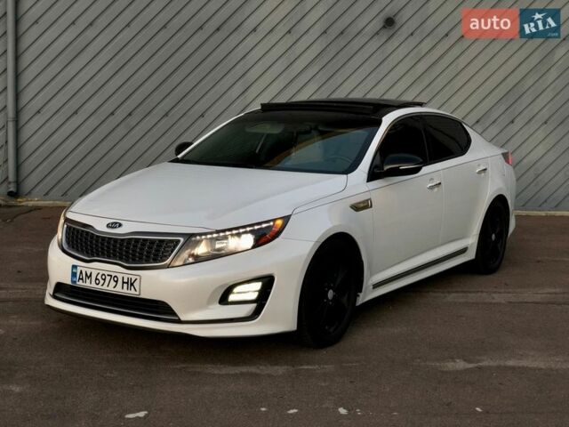 Білий Кіа Оптіма, об'ємом двигуна 2.4 л та пробігом 178 тис. км за 10600 $, фото 1 на Automoto.ua