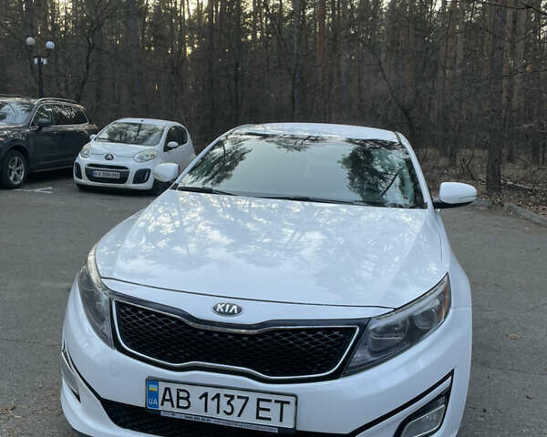 Білий Кіа Оптіма, об'ємом двигуна 2.36 л та пробігом 136 тис. км за 8900 $, фото 1 на Automoto.ua