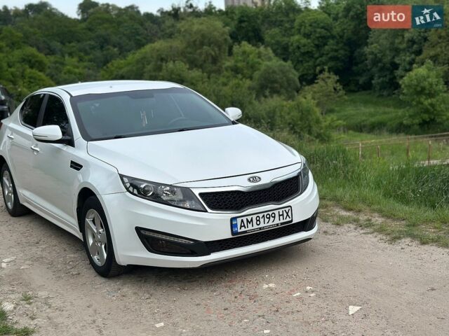 Білий Кіа Оптіма, об'ємом двигуна 2.4 л та пробігом 146 тис. км за 9499 $, фото 1 на Automoto.ua