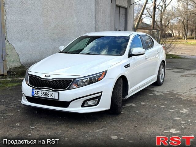 Білий Кіа Оптіма, об'ємом двигуна 2.4 л та пробігом 190 тис. км за 9300 $, фото 1 на Automoto.ua