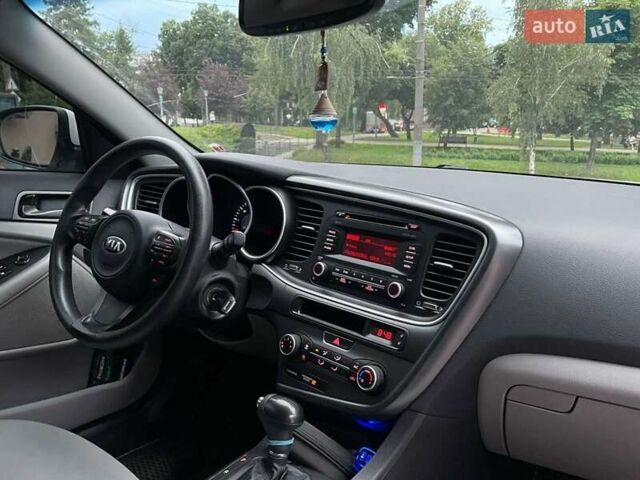Білий Кіа Оптіма, об'ємом двигуна 2.4 л та пробігом 142 тис. км за 10800 $, фото 1 на Automoto.ua