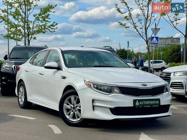 Белый Киа Оптима, объемом двигателя 2.4 л и пробегом 129 тыс. км за 11500 $, фото 1 на Automoto.ua