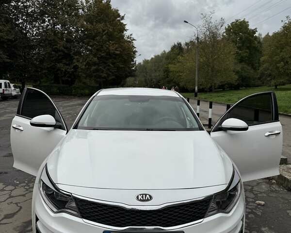 Білий Кіа Оптіма, об'ємом двигуна 2.4 л та пробігом 113 тис. км за 11400 $, фото 1 на Automoto.ua