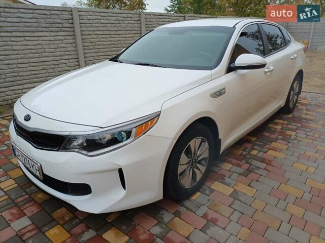 Киа Оптима 2016 в Черноморске (Ильичевске) на Automoto.ua Белый Киа Оптима, объемом двигателя 2 л и пробегом 140 тыс. км за 13000 $, фото 1 на Automoto.ua