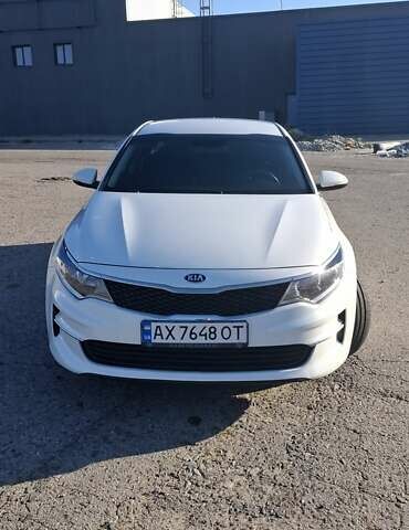 Белый Киа Оптима, объемом двигателя 2.4 л и пробегом 160 тыс. км за 10700 $, фото 1 на Automoto.ua