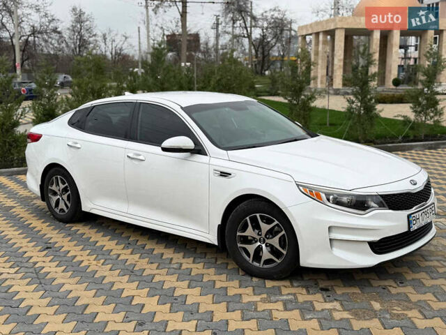 Білий Кіа Оптіма, об'ємом двигуна 2.36 л та пробігом 86 тис. км за 11900 $, фото 1 на Automoto.ua