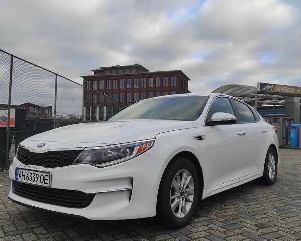 Белый Киа Оптима, объемом двигателя 2.36 л и пробегом 52 тыс. км за 13000 $, фото 1 на Automoto.ua