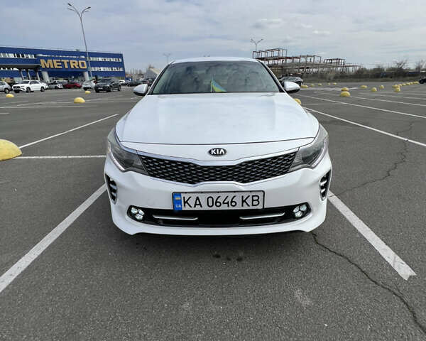 Білий Кіа Оптіма, об'ємом двигуна 2.4 л та пробігом 124 тис. км за 12100 $, фото 1 на Automoto.ua