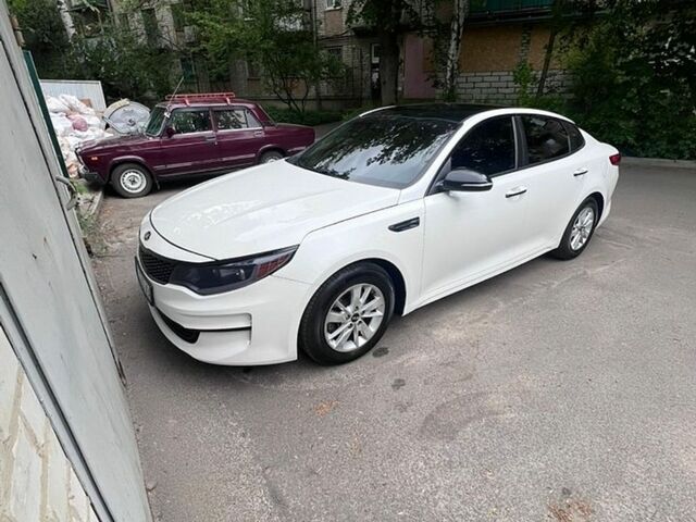 Білий Кіа Оптіма, об'ємом двигуна 2.4 л та пробігом 72 тис. км за 12500 $, фото 1 на Automoto.ua