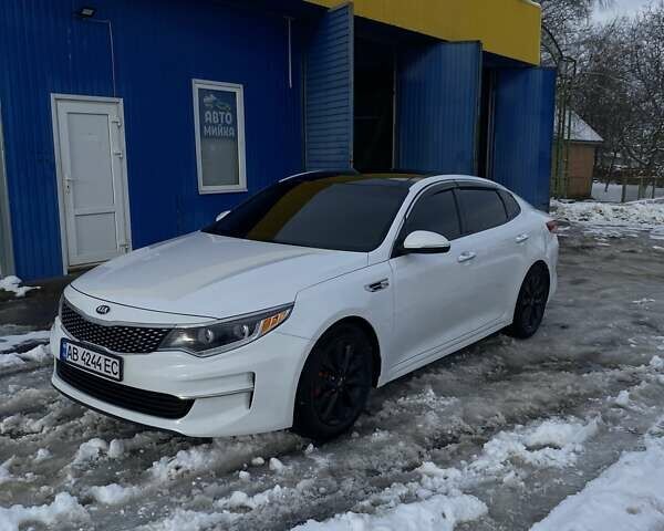 Белый Киа Оптима, объемом двигателя 2.4 л и пробегом 190 тыс. км за 12000 $, фото 1 на Automoto.ua
