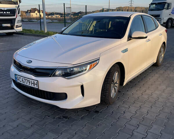 Белый Киа Оптима, объемом двигателя 2 л и пробегом 185 тыс. км за 15000 $, фото 1 на Automoto.ua