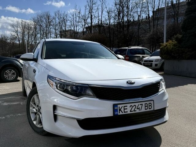 Белый Киа Оптима, объемом двигателя 2.4 л и пробегом 158 тыс. км за 9900 $, фото 1 на Automoto.ua