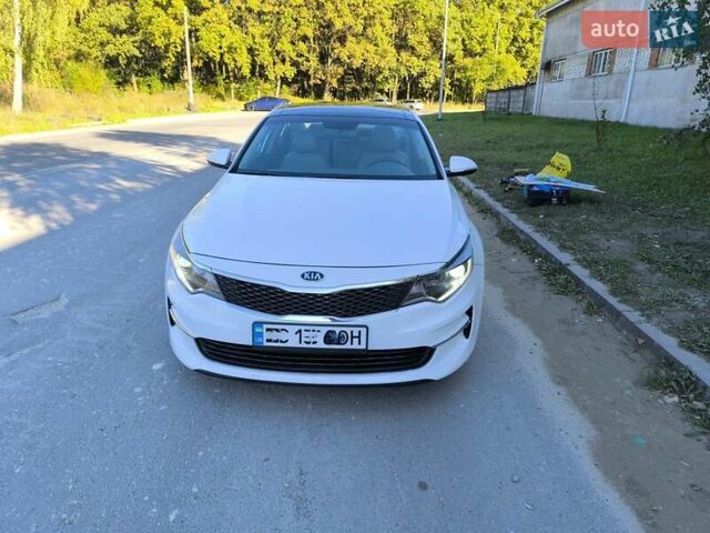 Белый Киа Оптима, объемом двигателя 2.4 л и пробегом 35 тыс. км за 16500 $, фото 1 на Automoto.ua