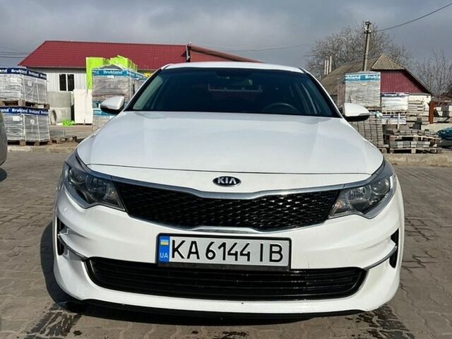 Белый Киа Оптима, объемом двигателя 2.4 л и пробегом 154 тыс. км за 10500 $, фото 1 на Automoto.ua
