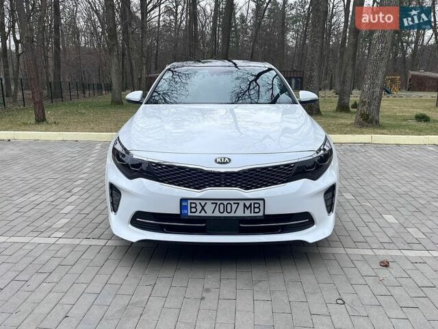 Белый Киа Оптима, объемом двигателя 2 л и пробегом 80 тыс. км за 16700 $, фото 1 на Automoto.ua